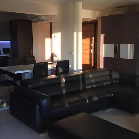 Luxury Duplex 2 Bedroom Apartment 20M From The Sea